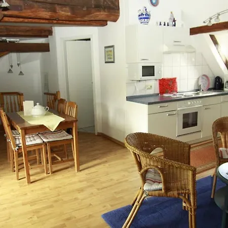 Schwalbennest Auf Dem Weingut Arthur Melsheimer